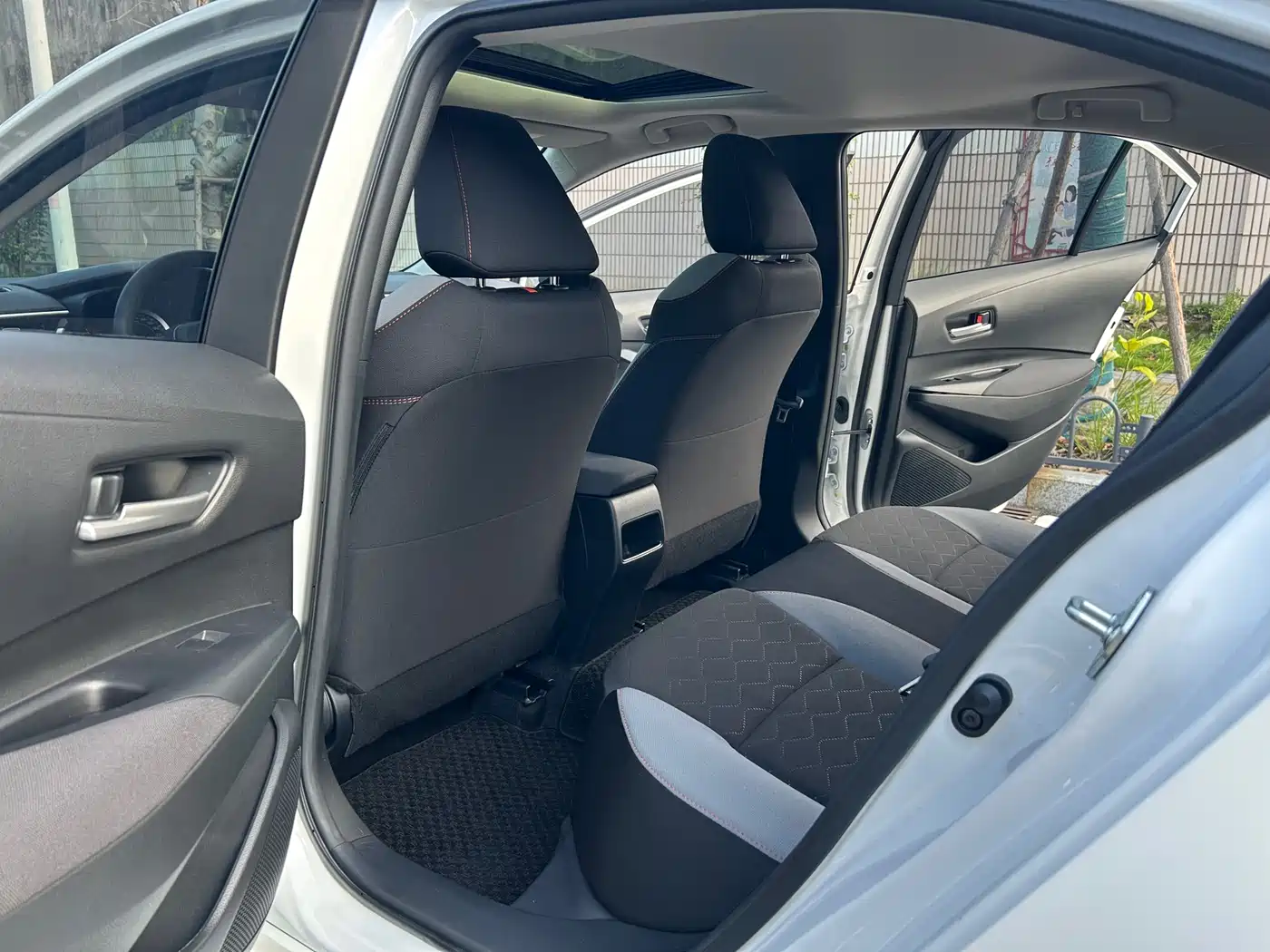 Toyota Corolla 2021 1.2T S-CVT Elite PLUS Edition фото 6