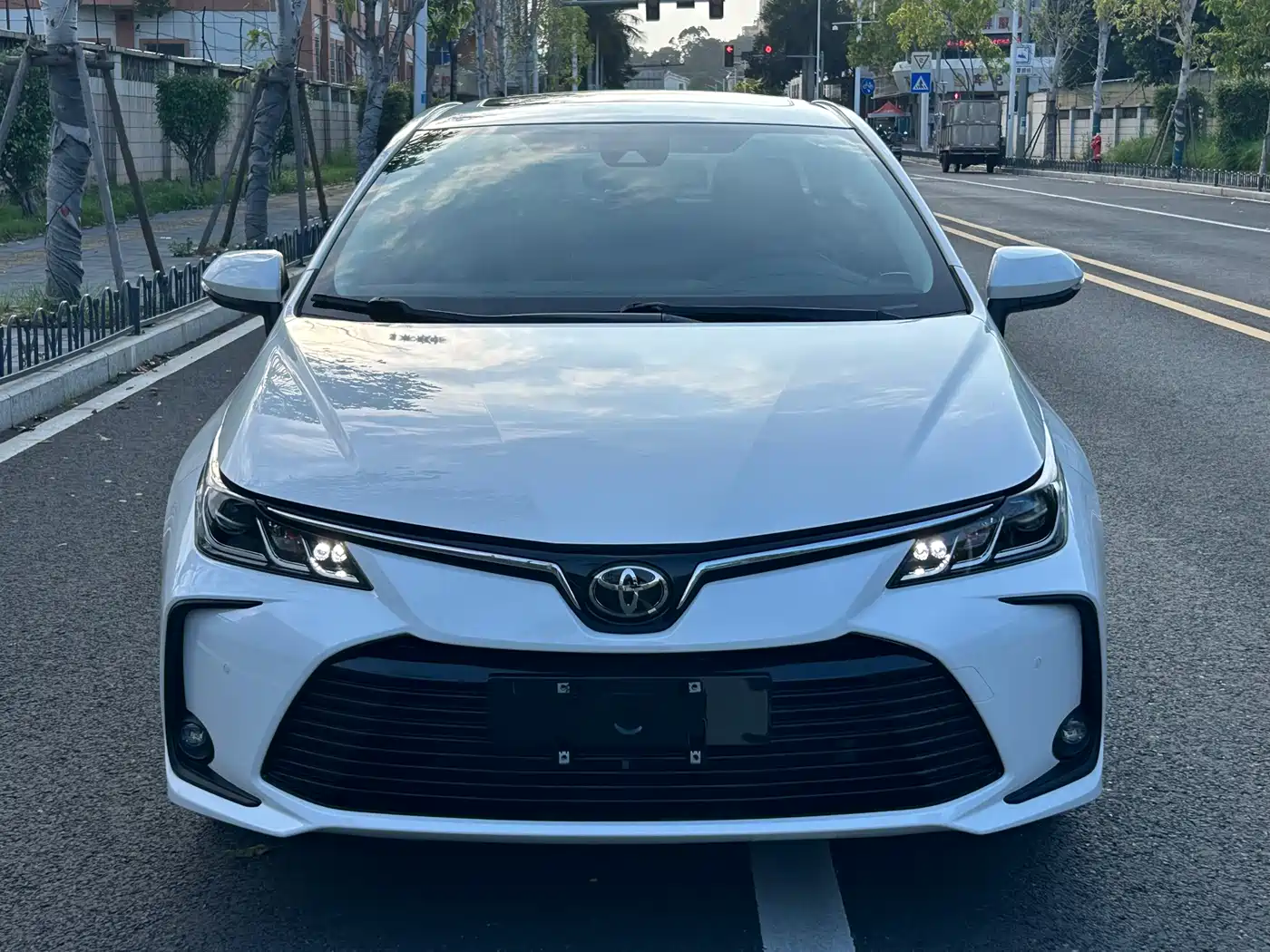 Toyota Corolla 2021 1.2T S-CVT Elite PLUS Edition фото 2
