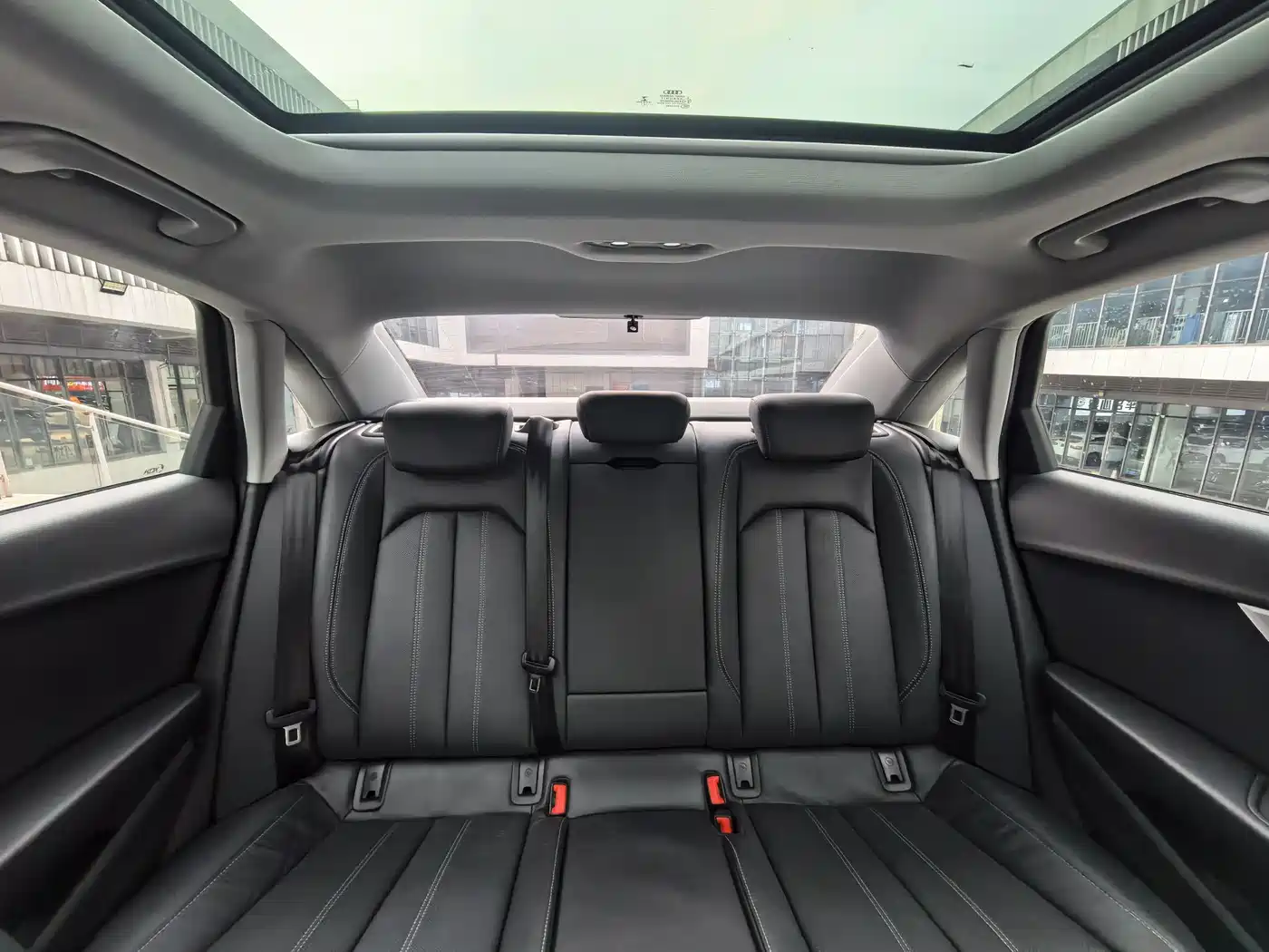 Audi A4L 2020 40 TFSI Fashion Dynamic Edition фото 13