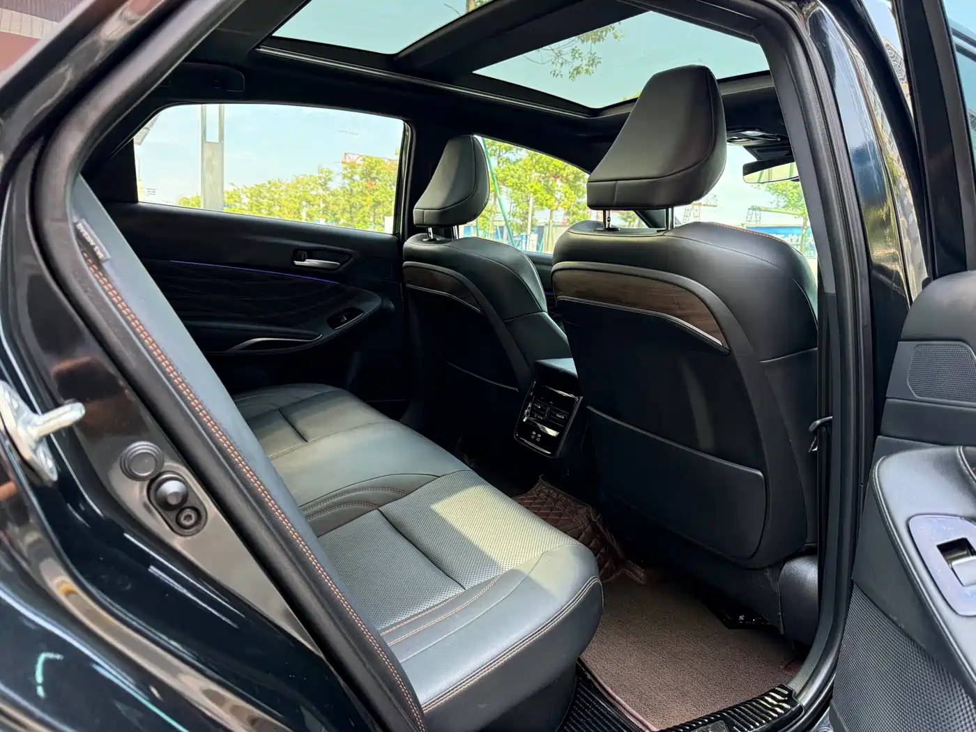 Toyota Avalon 2024 Model Hybrid 2.0L Prestige Edition фото 15