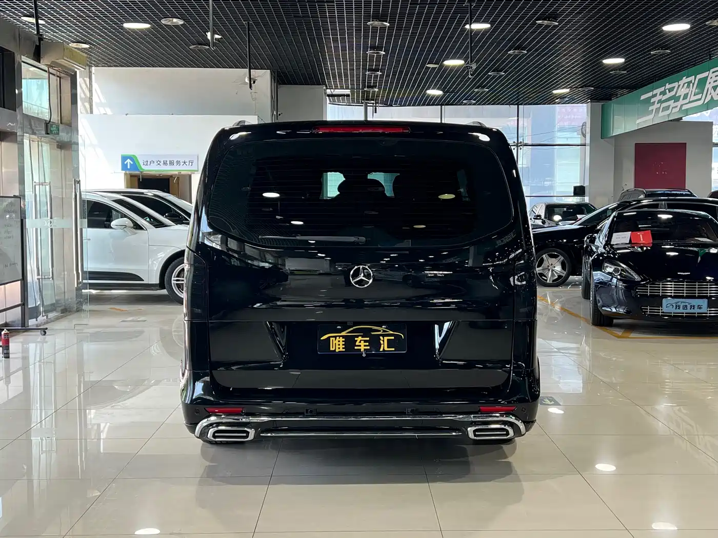 Mercedes-Benz Vito 2023 2.0T Elite 7-Seater фото 5