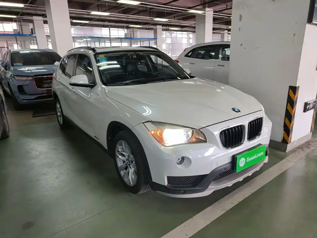 BMW X1 2015 Model sDrive18i Fashion Advanced Edition фото 4