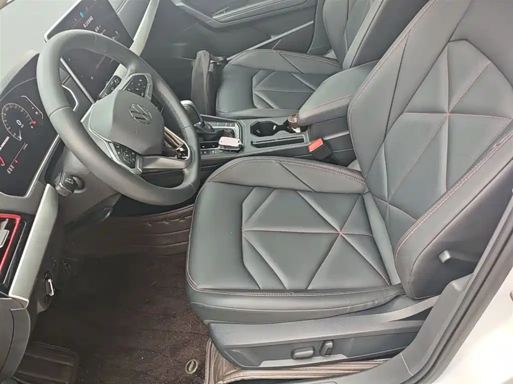 Volkswagen Lavida 2024 Model 300TSI DSG Starlight Leading Edition фото 15