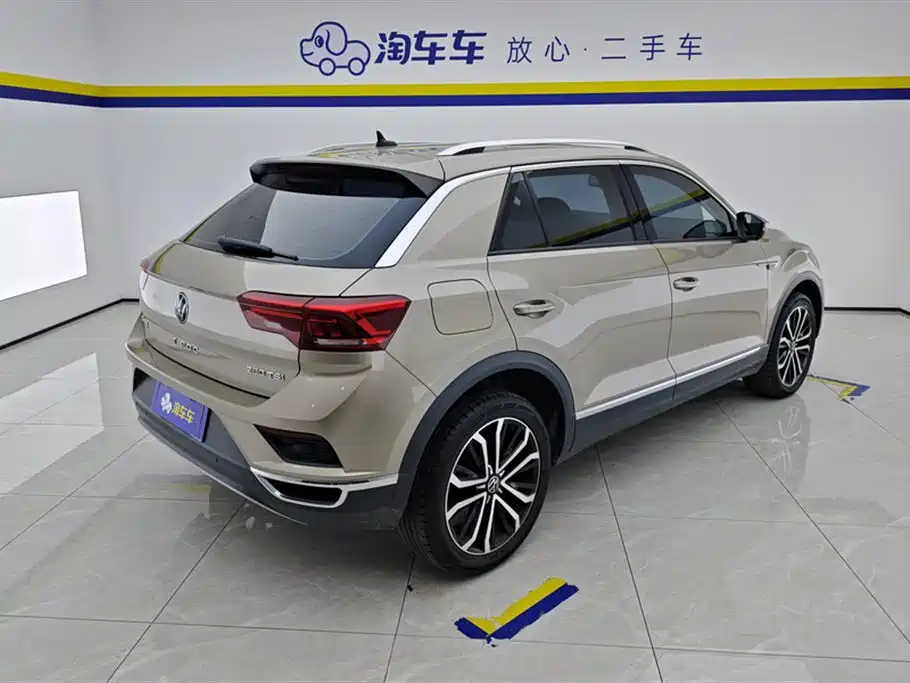 Фото 3 - Volkswagen T-ROC