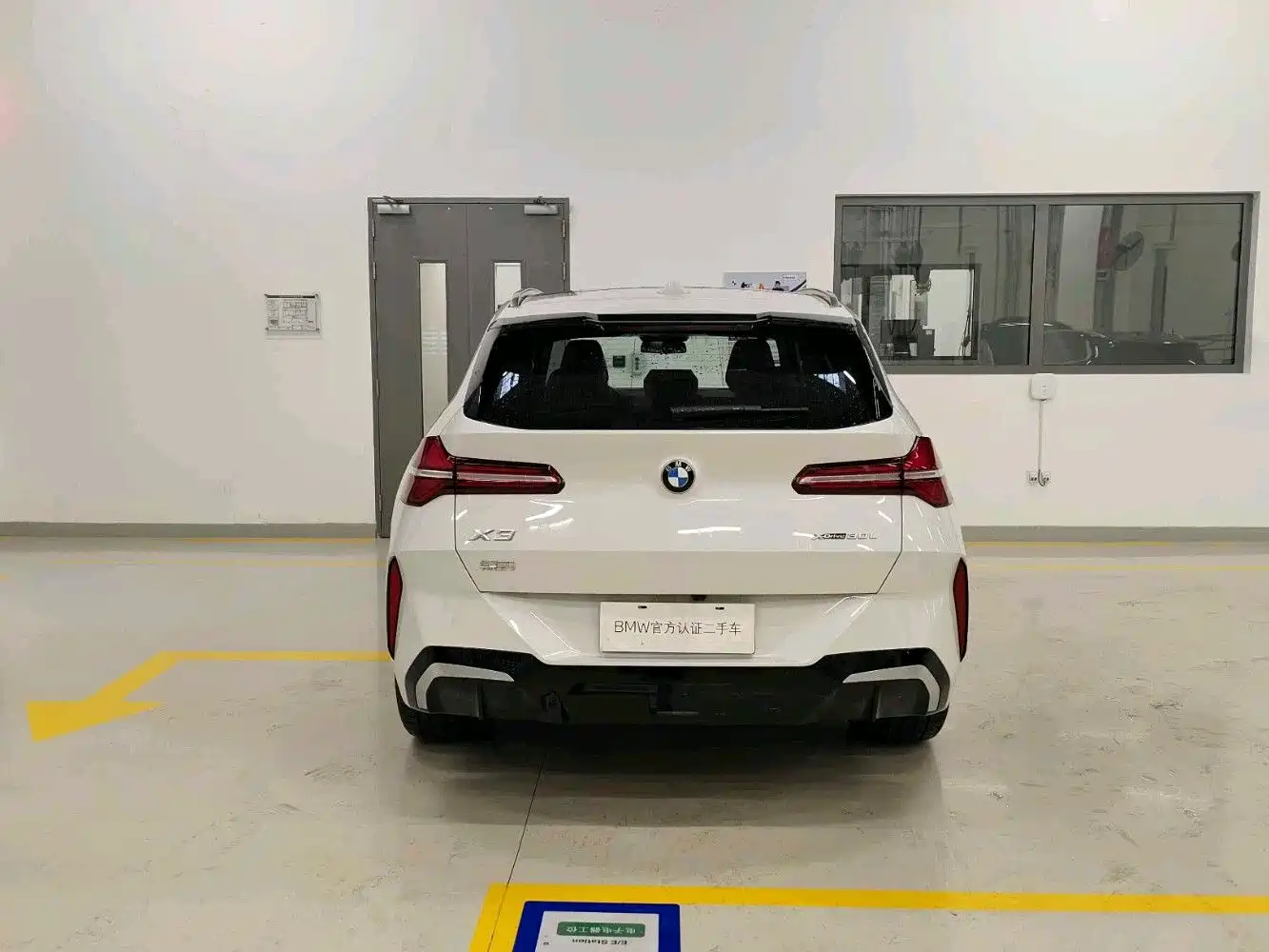 BMW X3 2025 xDrive30L Leading M Sport Package фото 8