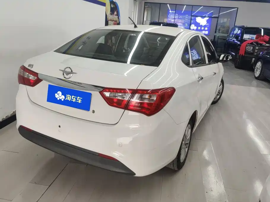 Haima M3 2016 2016 1.5L Manual Comfort Sunroof