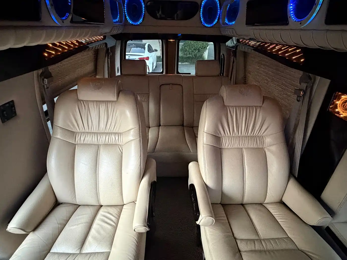 GMC Savana 2010 2011 Model 6.0L Business Star 7-seater