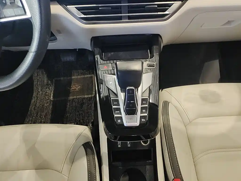 BYD Yuan Pro 2021 401KM Luxury Model фото 11