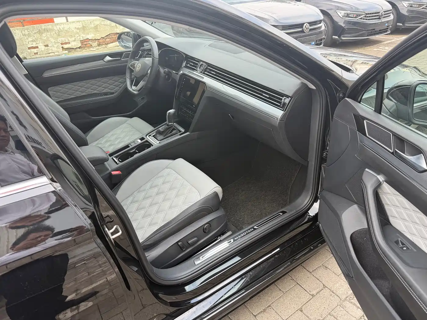 Volkswagen Magotan 2025 2025 Popular Edition 280TSI DSG Comfort
