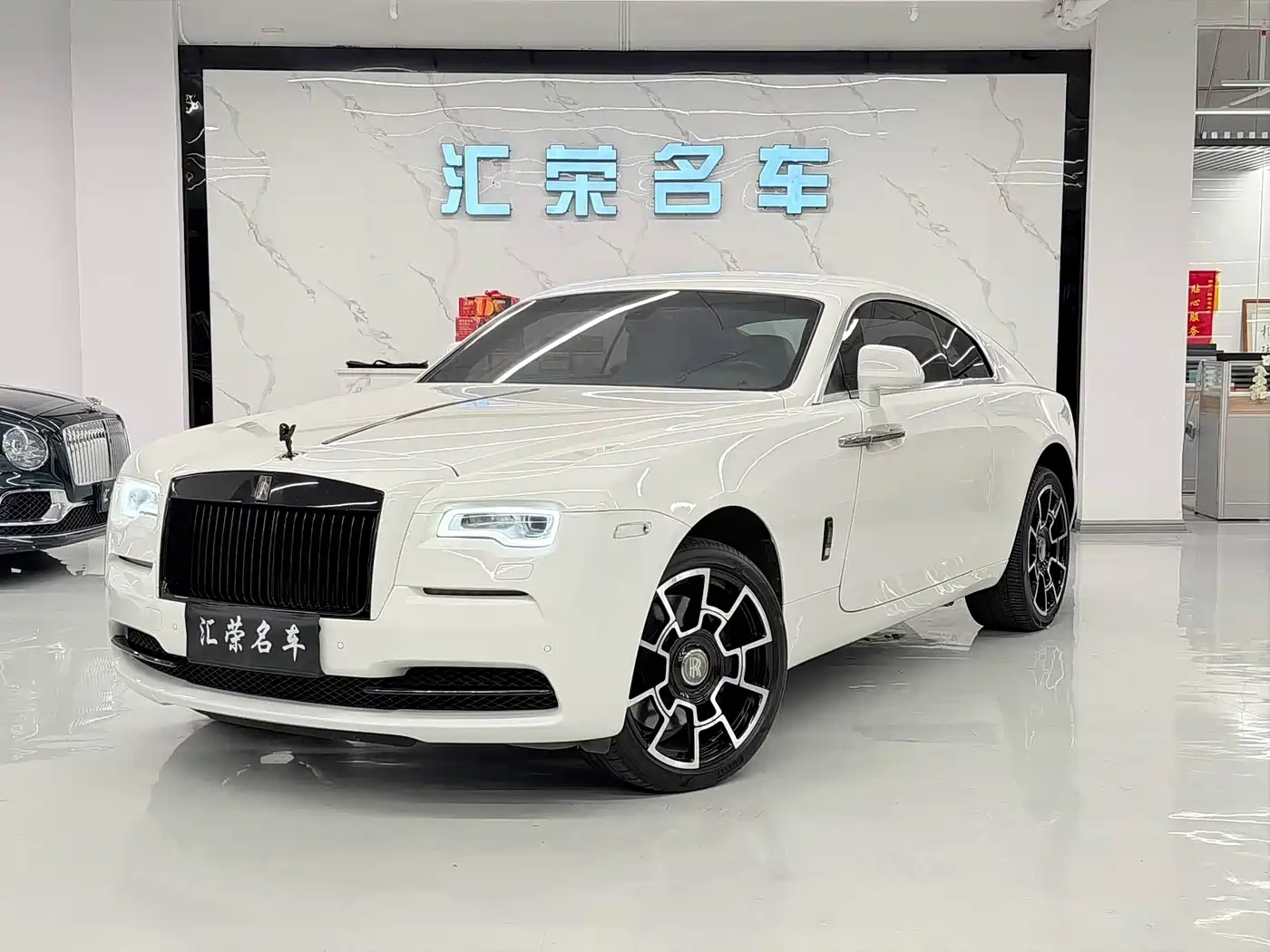 Фото 1 - Rolls-Royce Wraith