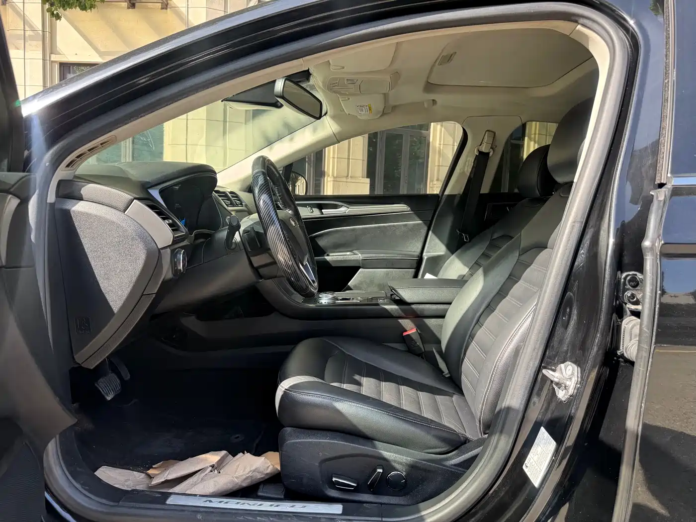 FORD MONDEO