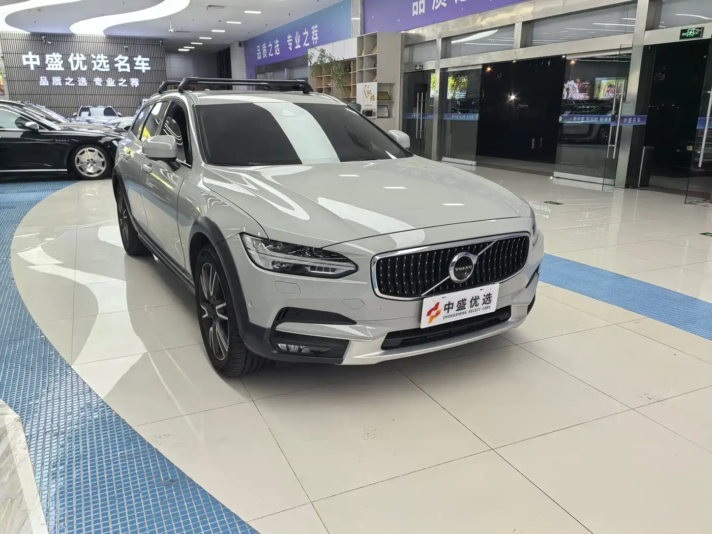 Volvo V90 2017 2017 Cross Country T5 AWD Premium