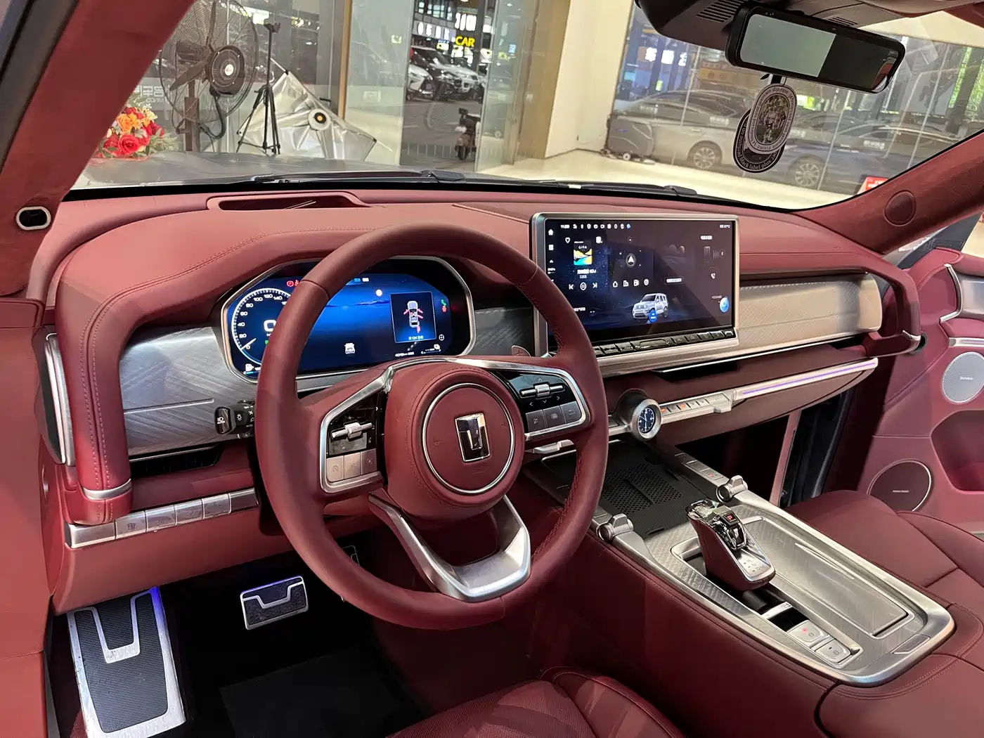 TANK TANK 700 NEW ENERGY