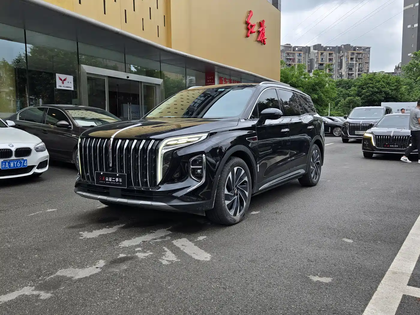 Hongqi HS7 PHEV 2024 2.0T PHEV AWD Flagship 6-Seater