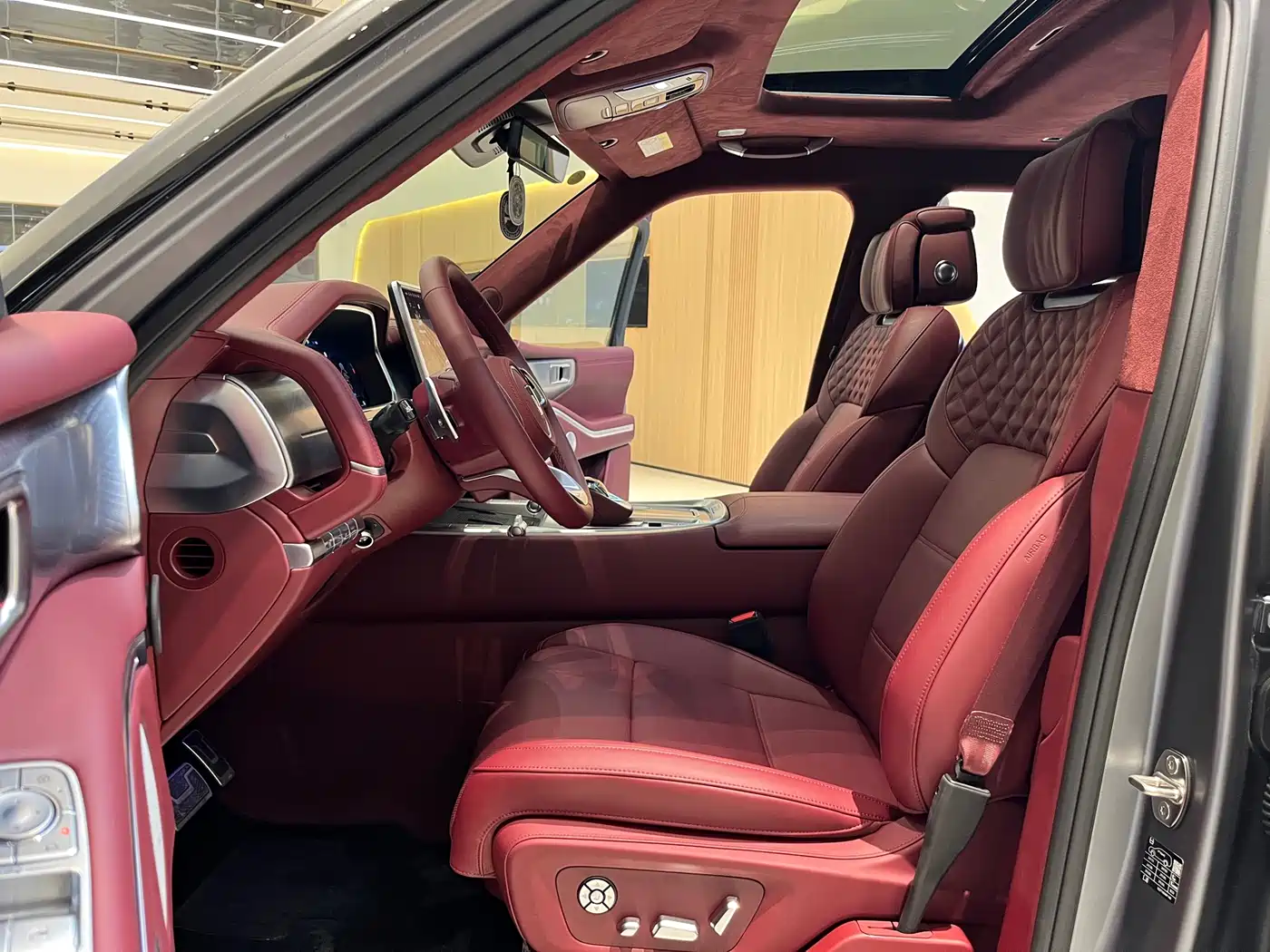 TANK TANK 700 NEW ENERGY