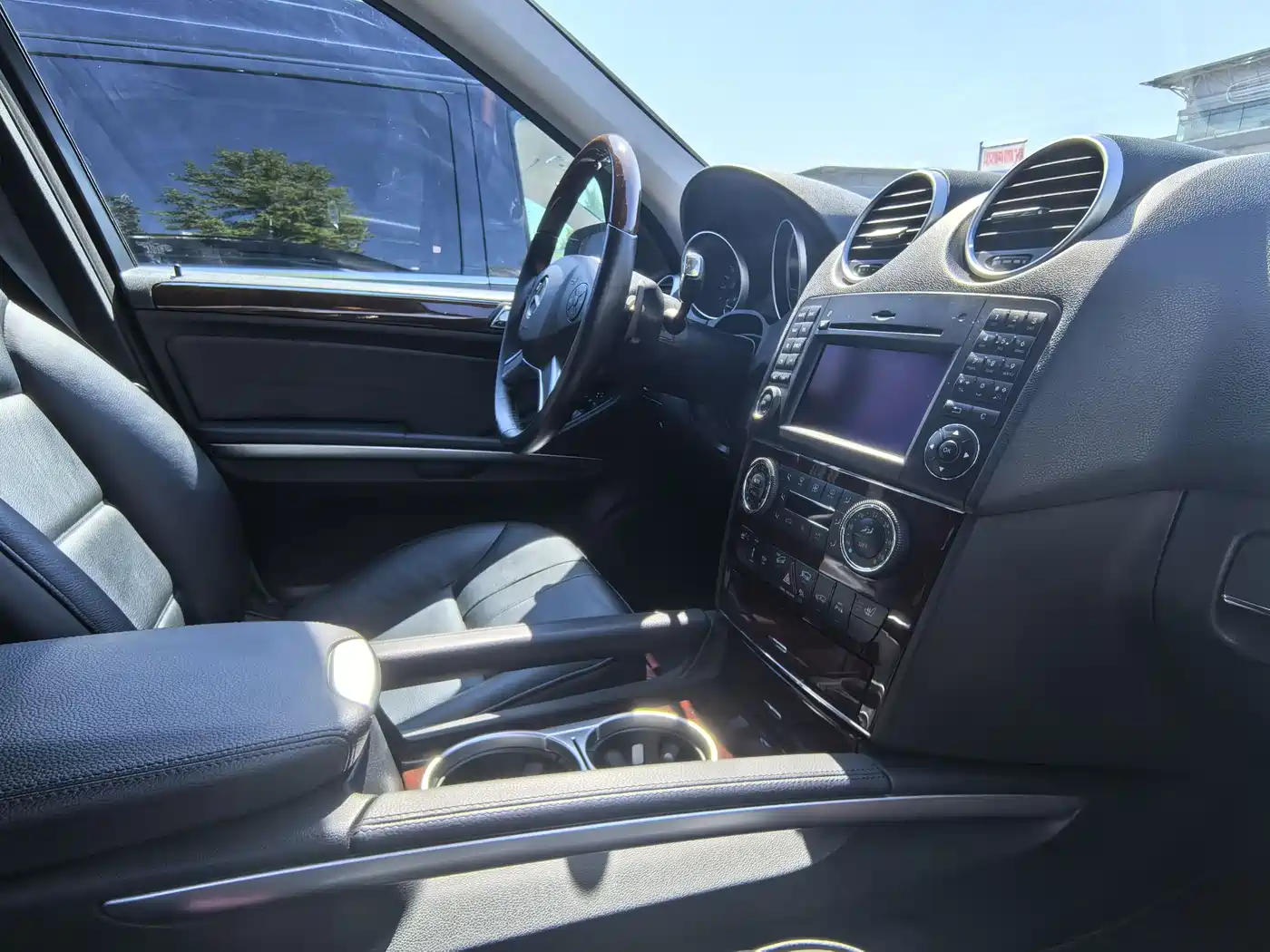 Mercedes-Benz M-Class 2008 Model ML 500 4MATIC фото 9