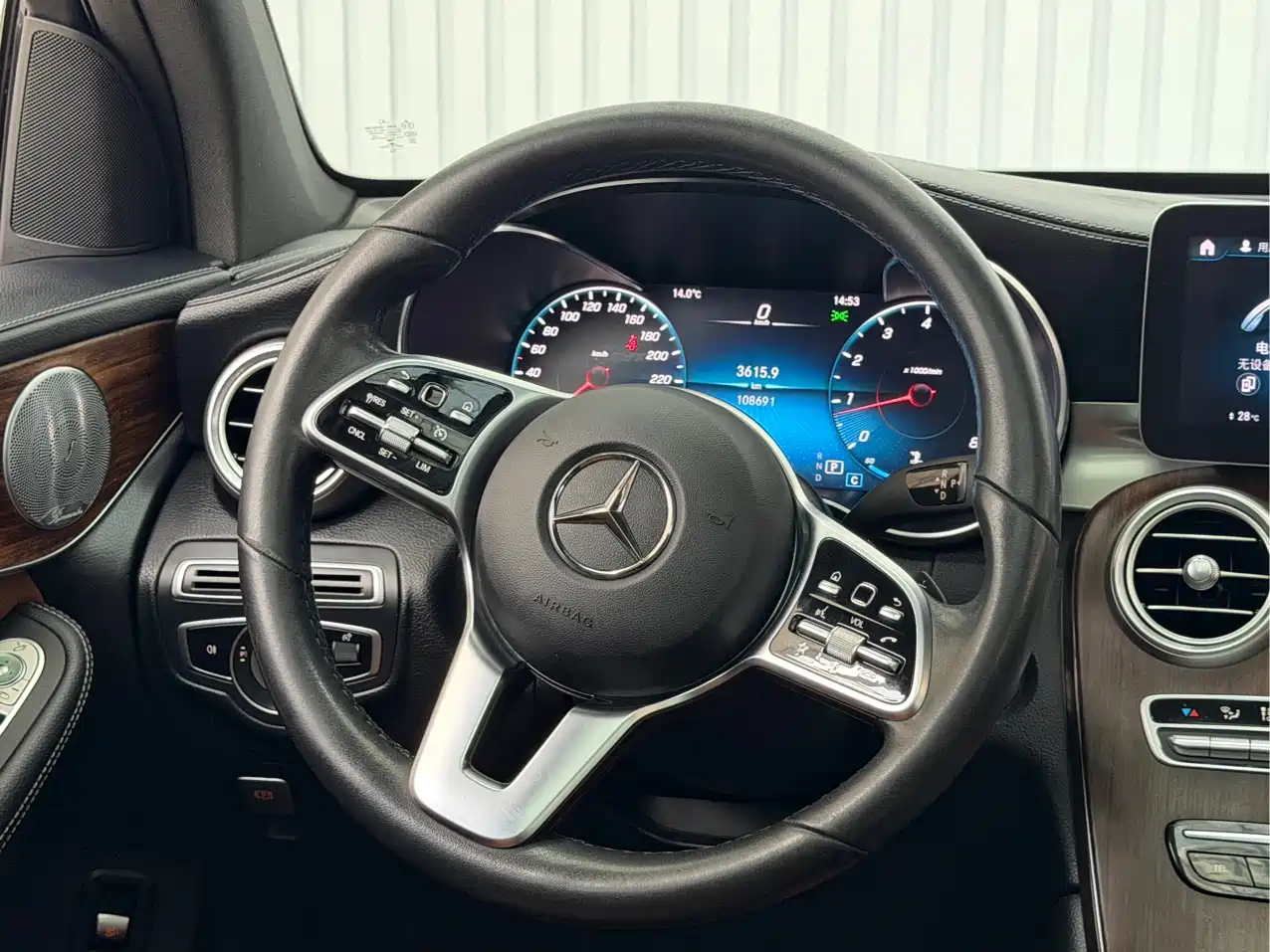 Mercedes-Benz GLC 2020 Facelift GLC 300 L 4MATIC Dynamic фото 26