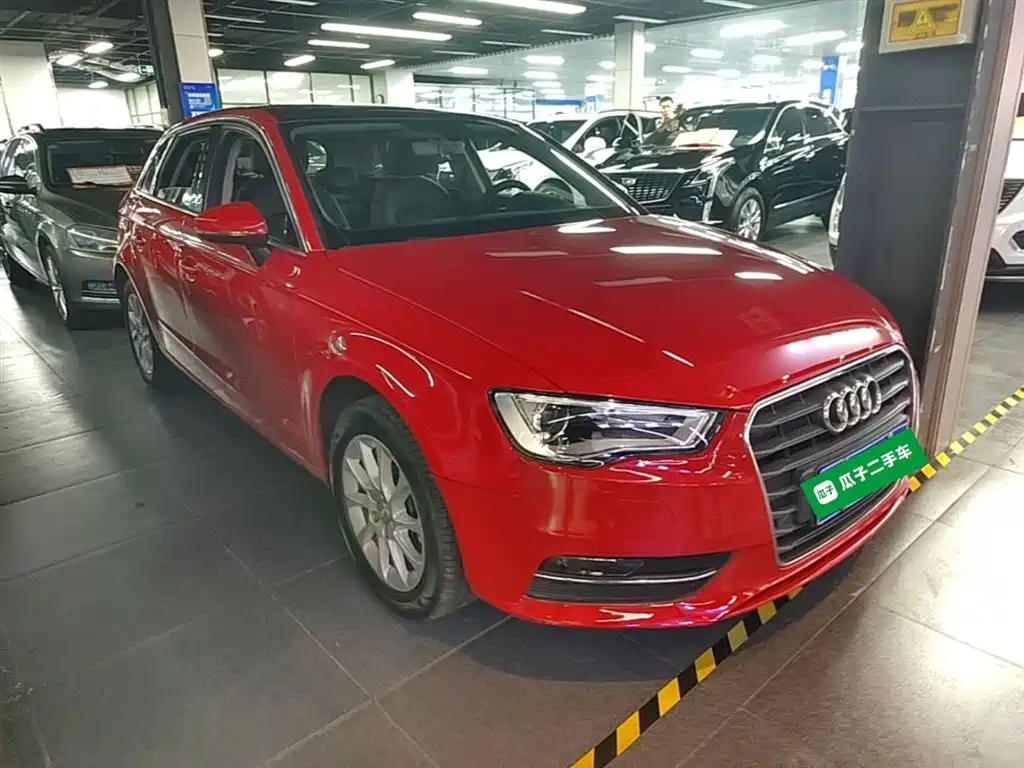 Audi A3 2014 Sportback 35 TFSI Automatic Fashion фото 4