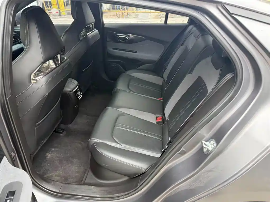 GAC Trumpchi Trumpchi Emkoo 2024 Model 400T Auto Shadow Leopard R PRO Edition фото 6