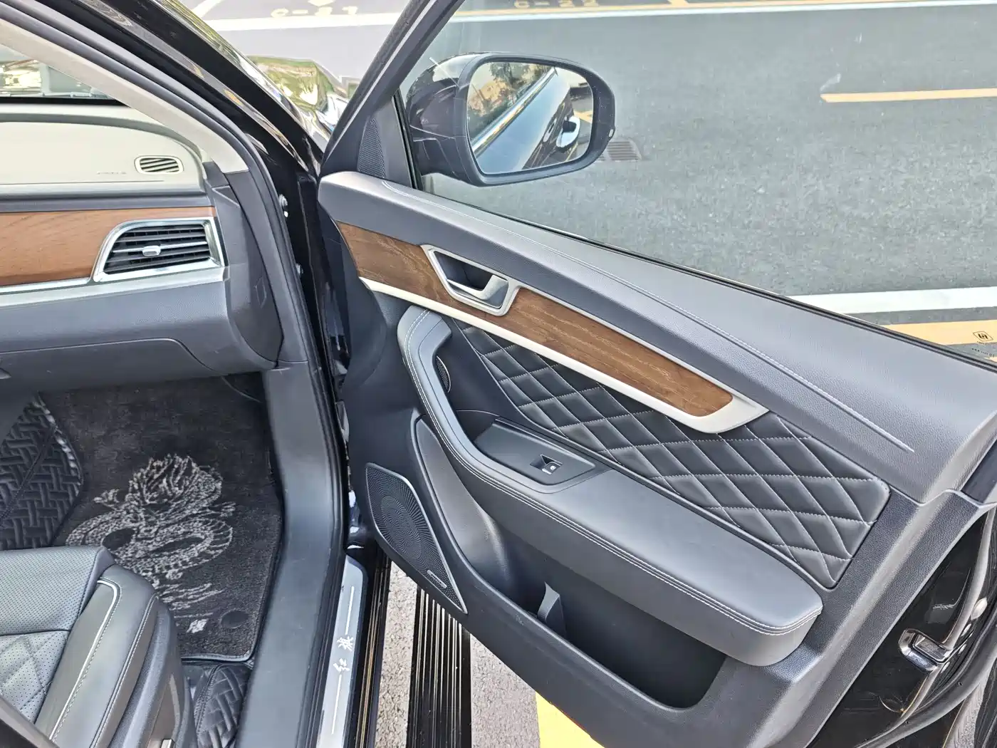 Hongqi HS7 2021 2021 3.0T Automatic AWD Smart Connect Qi Chang Edition