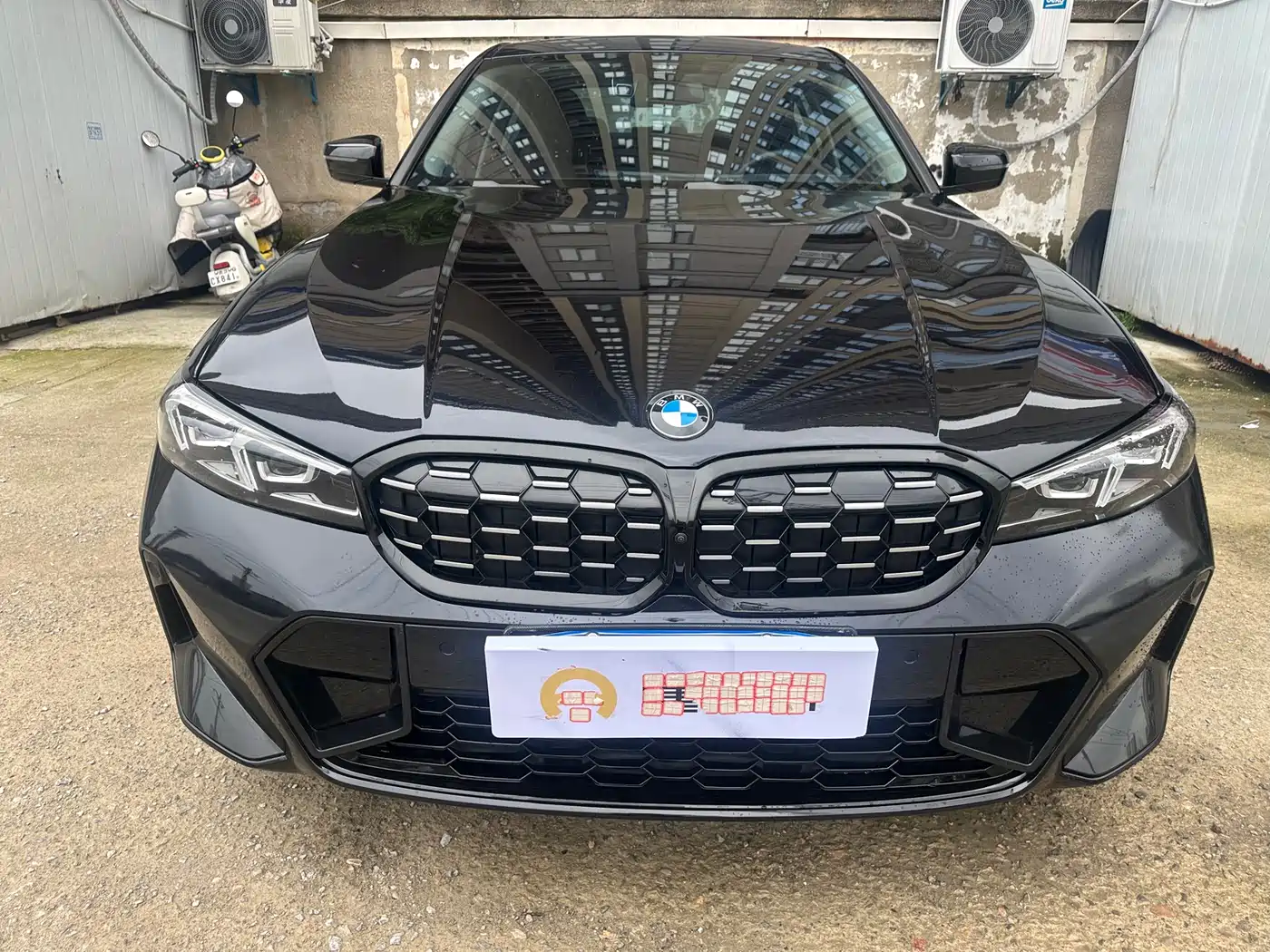 BMW 3 Series 2023 325Li M Sport Black Night Package фото 2