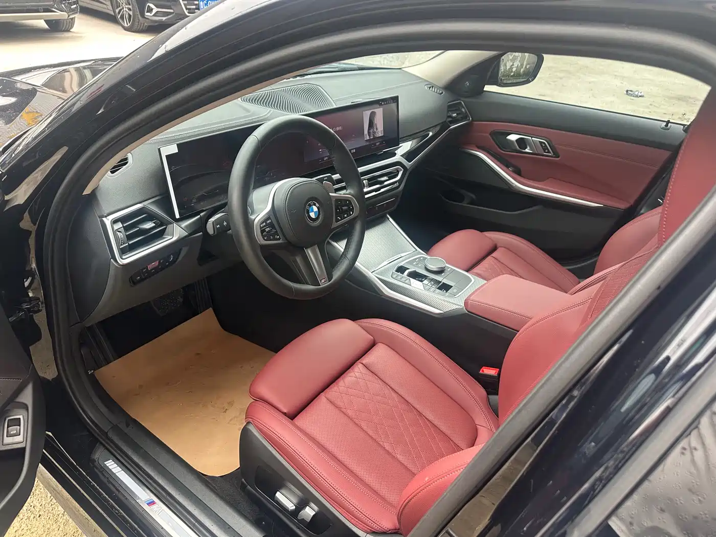 BMW 3 Series 2023 325Li M Sport Black Night Package фото 7