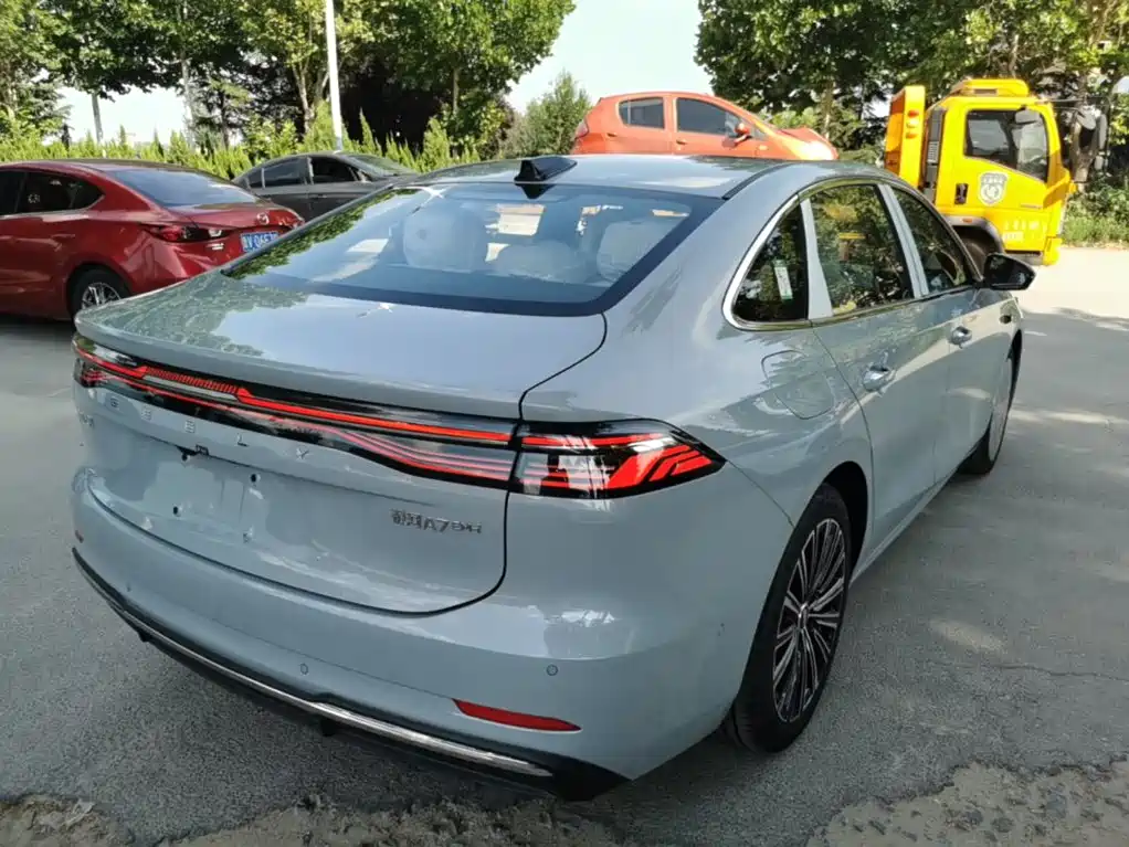 Geely Galaxy Galaxy A7 2026 2025 EM-i