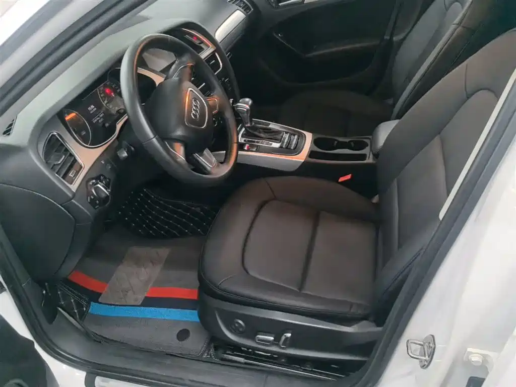 Audi A4L 2015 30 TFSI Auto Comfort фото 15