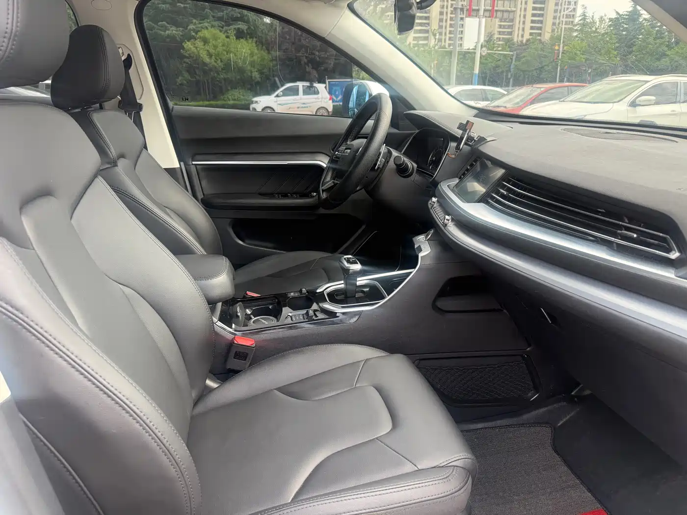 Photo 9 - Haval H6