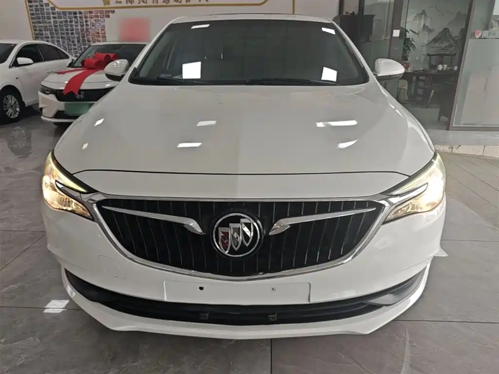 Buick Excelle 2018 15T Dual Clutch Elite (China V) фото 3