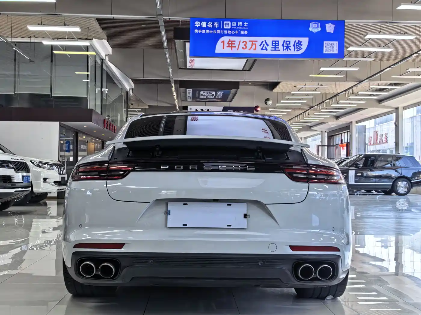 Porsche Panamera 2017 Panamera 4 Executive Long Wheelbase 3.0T фото 14