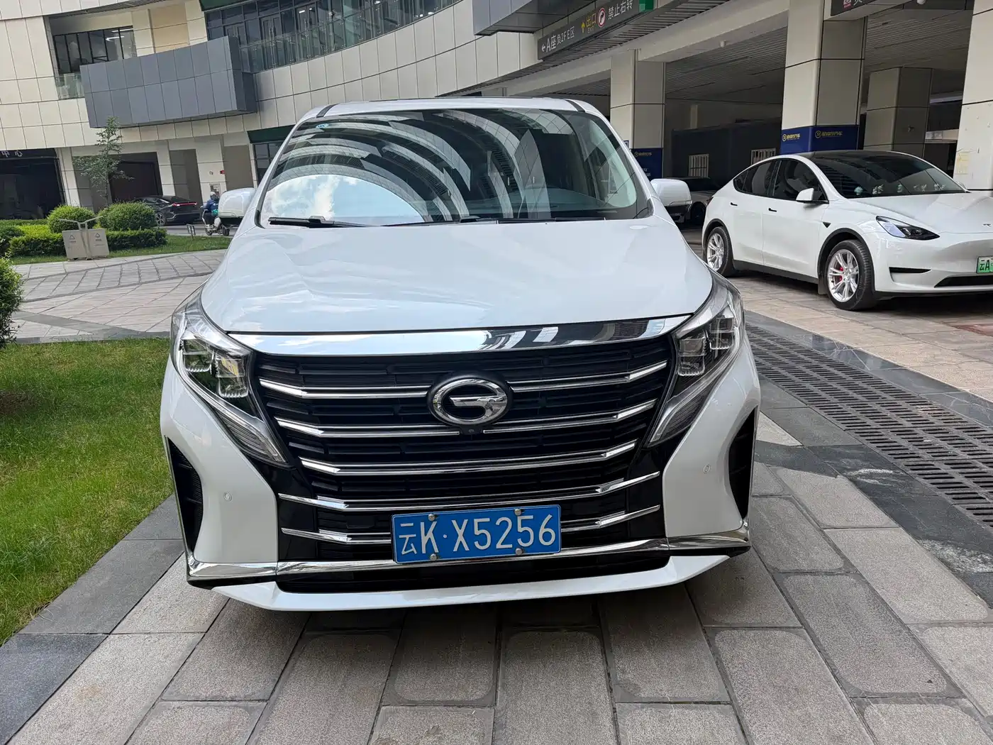 GAC TRUMPCHI TRUMPCHI M8