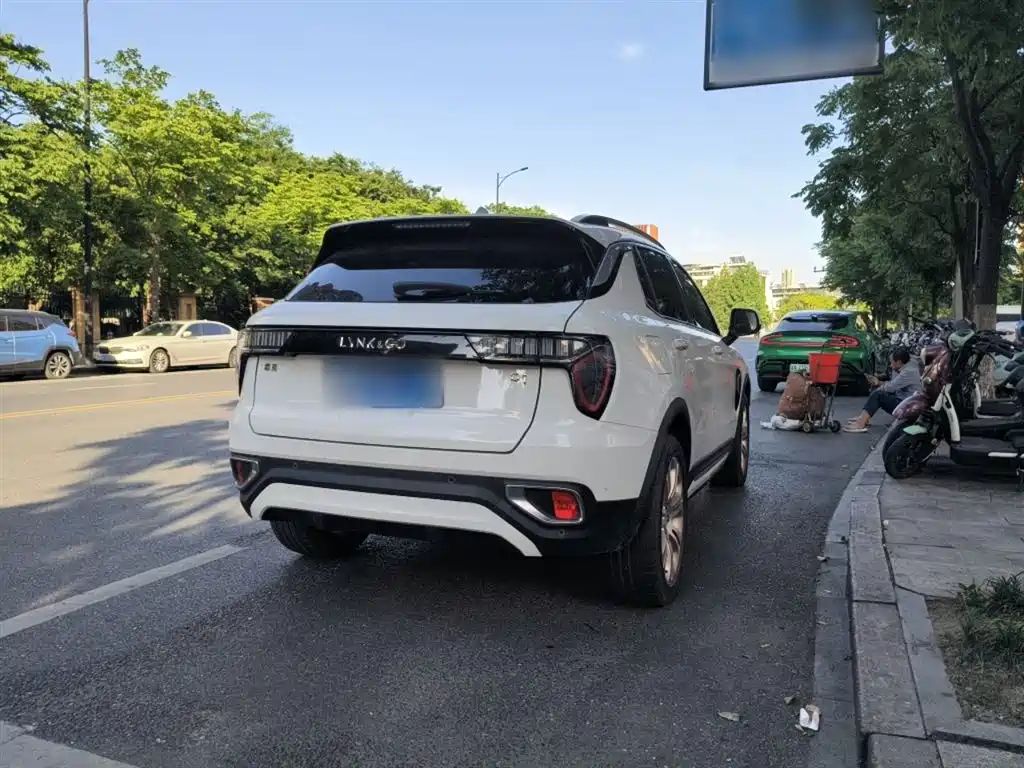 Lynk & Co 01 2019 2.0T 2WD Type Pro Version China V фото 7