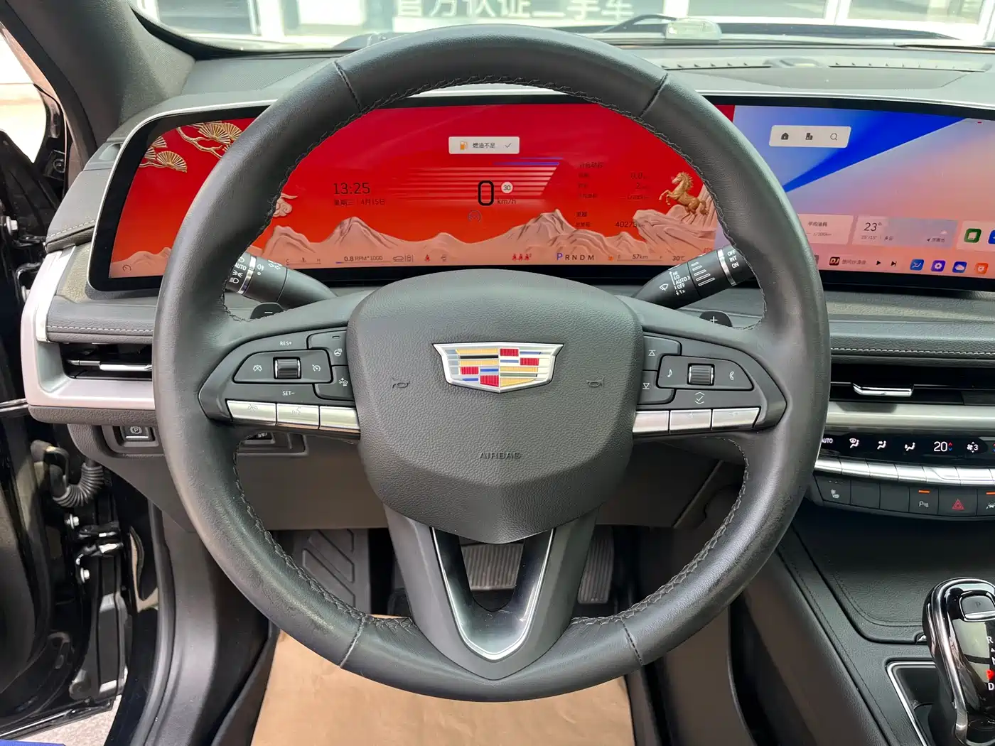 CADILLAC XT4