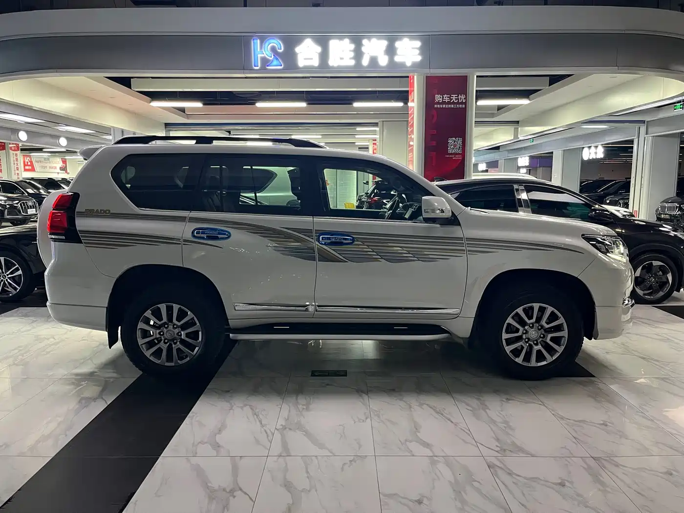 Toyota Prado 2019 3.5L Automatic TX-L Zunxiang Edition with Rear-mounted Spare Tire фото 6