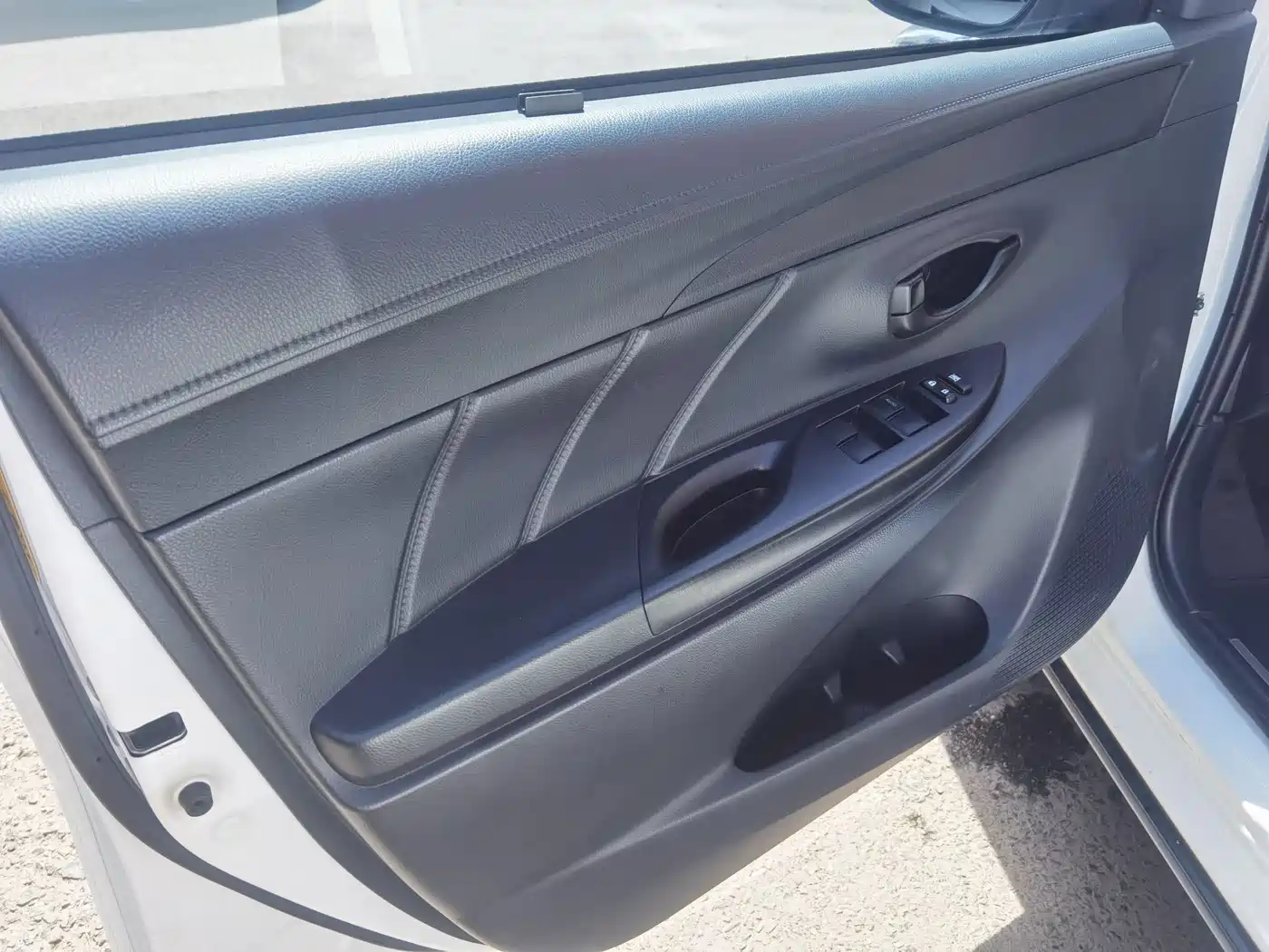 Toyota YARiS L Zhi Xuan 2020 Zhi Xuan X 1.5L CVT Leading фото 13
