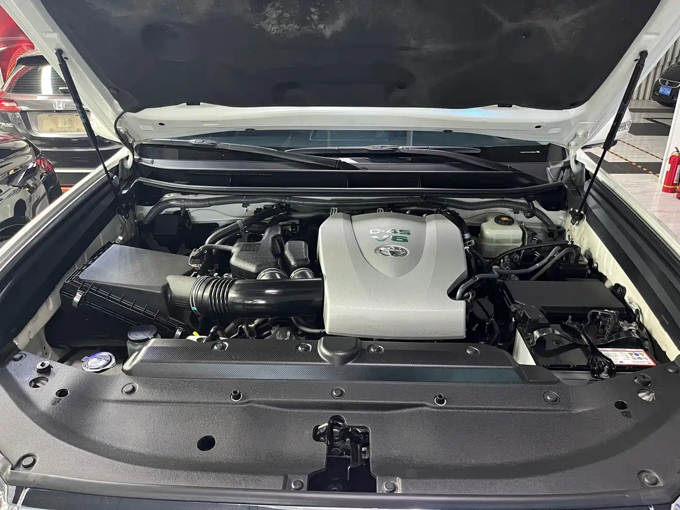 Toyota Prado 2019 3.5L Automatic TX-L Zunxiang Edition with Rear-mounted Spare Tire фото 10