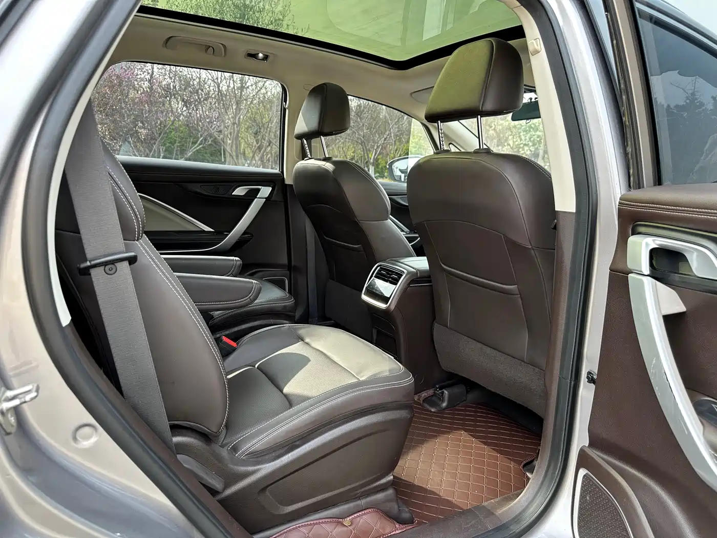 GEELY AUTOMOBILE JIAJIE