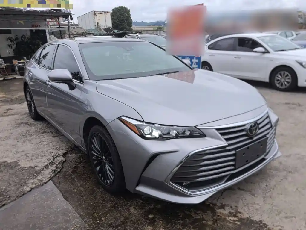 Фото 4 - Toyota Avalon