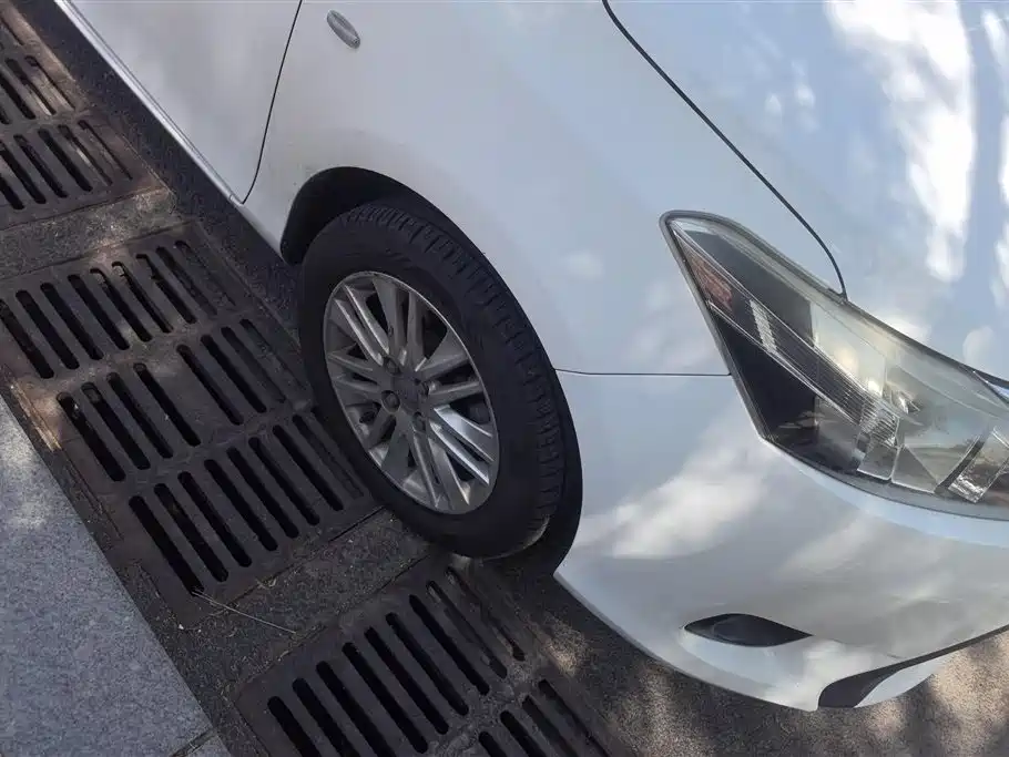 Toyota Vios 2016 1.5L Automatic Zhi Zhen Xing Yao Edition фото 6