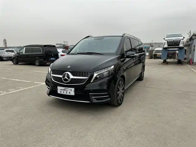 MERCEDES-BENZ V CLASS