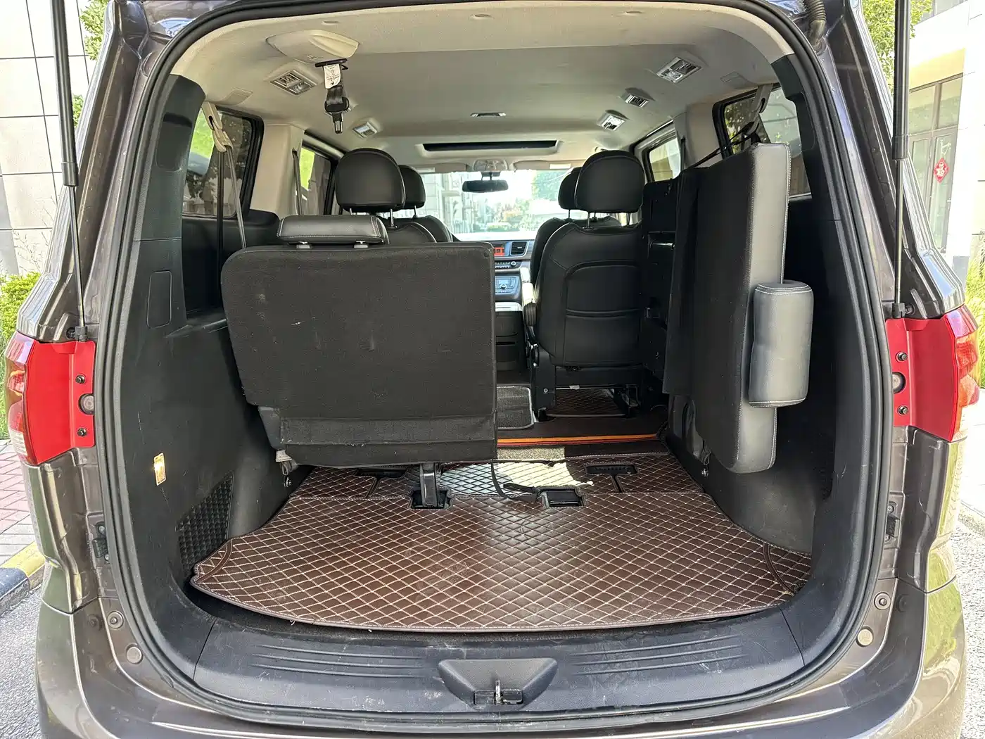 SAIC Maxus Maxus G10 2018 PLUS 2.0T Automatic Luxury Edition фото 19