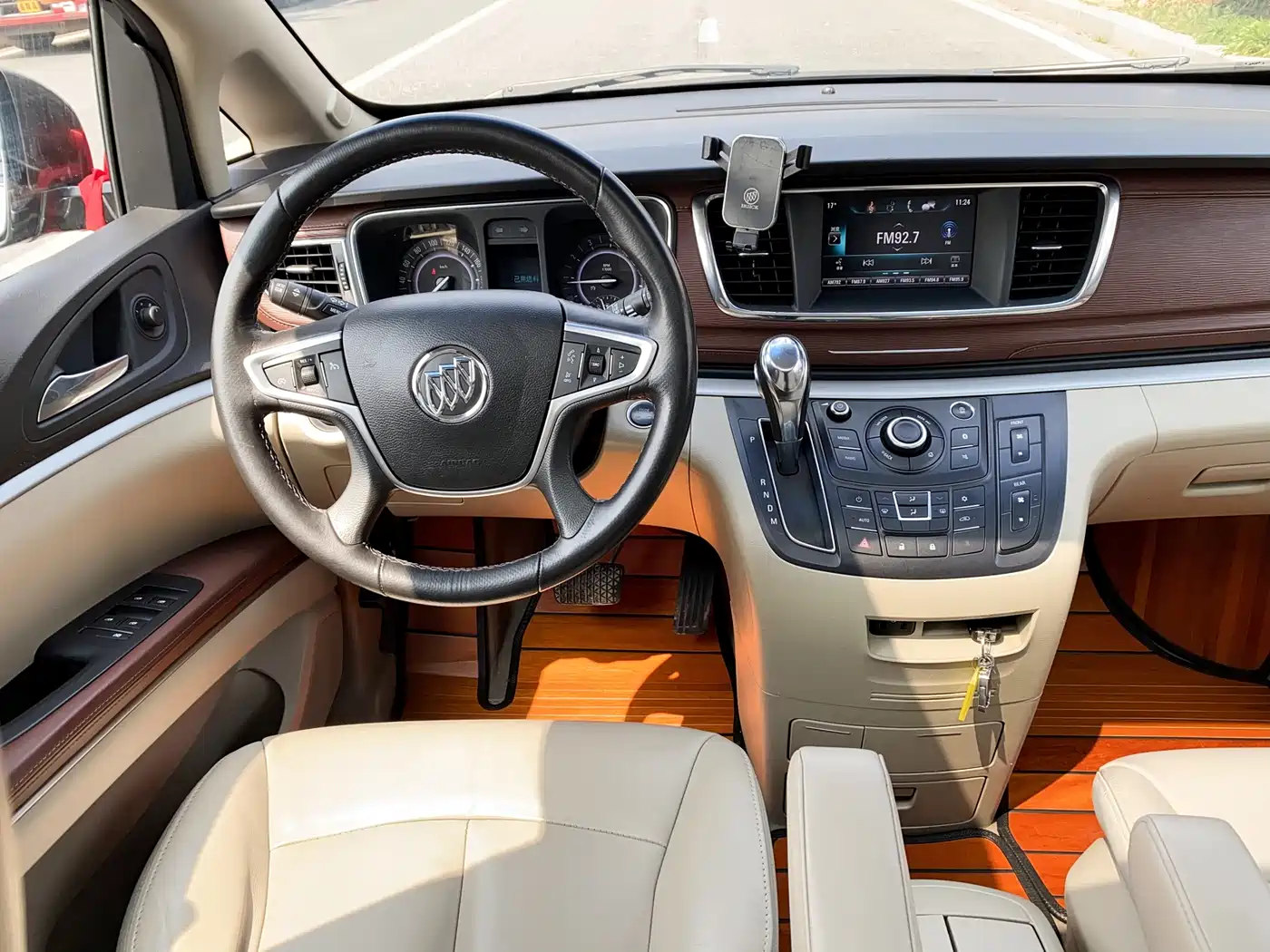 Buick GL8 2017 25S Luxury China V фото 19