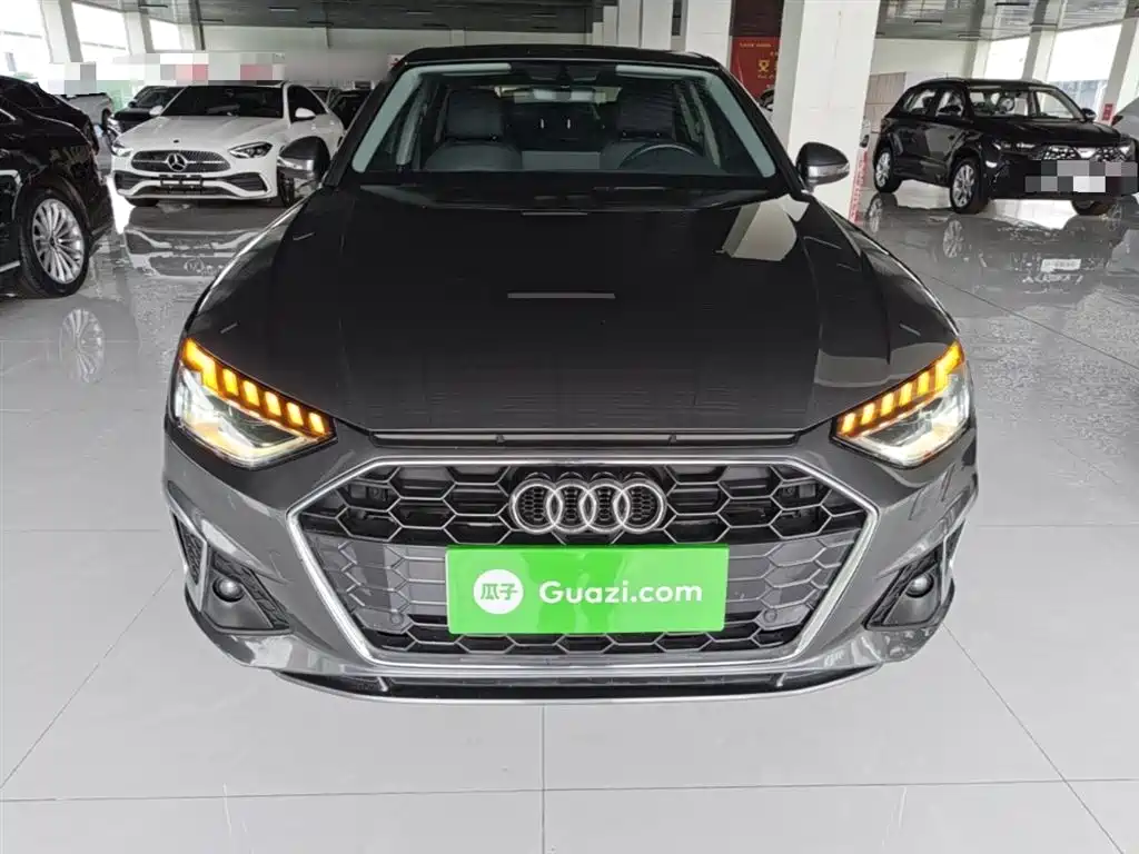 Audi A4L 2022 40 TFSI Fashion Dynamic фото 3