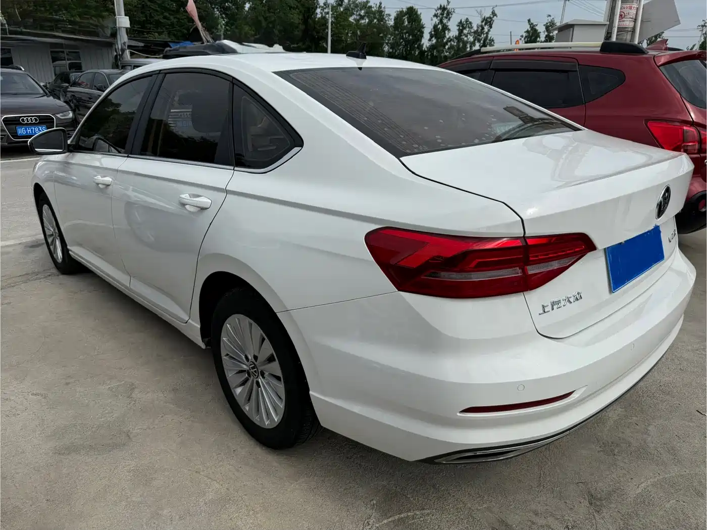 Volkswagen Lavida 2021 1.5L Auto Comfort Edition фото 12