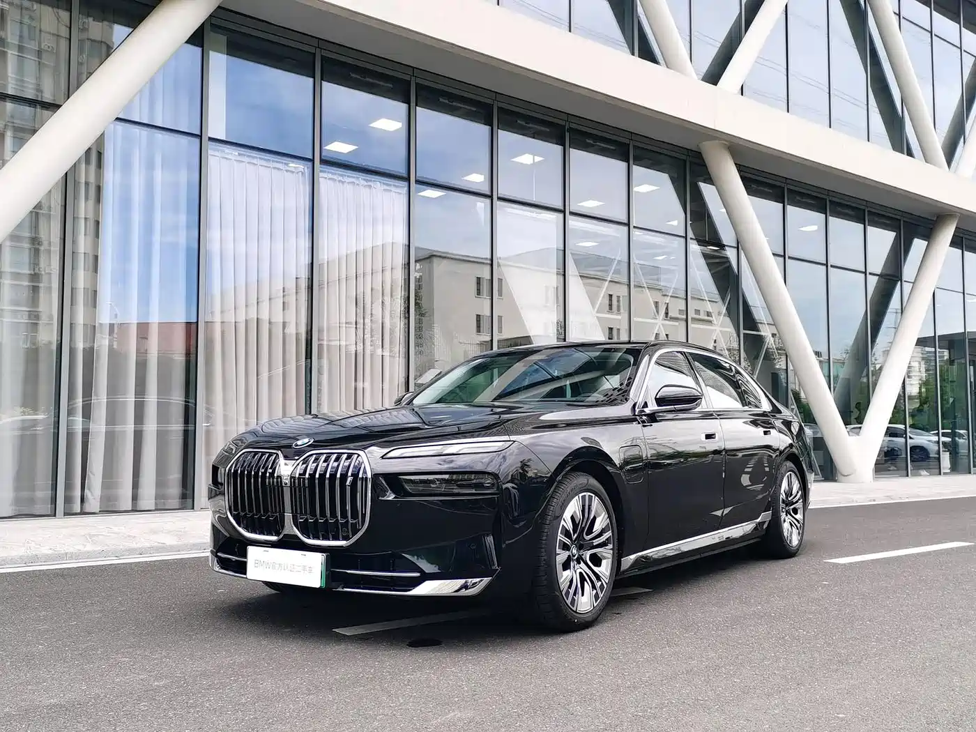 2025 BMW i7