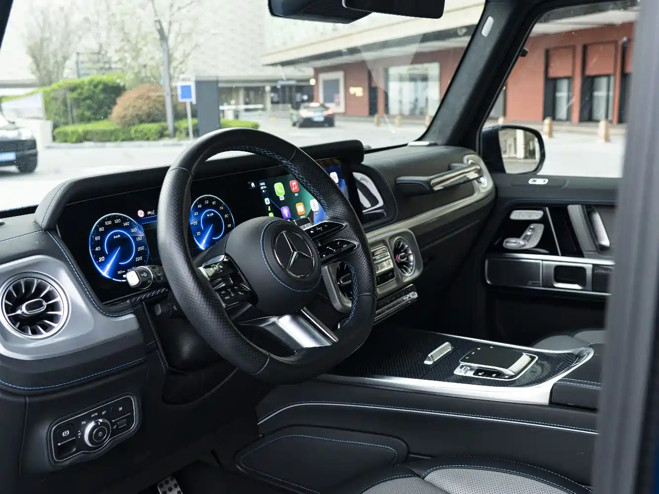 Mercedes-Benz G-Class New Energy 2025 G580 Launch Special Edition фото 5