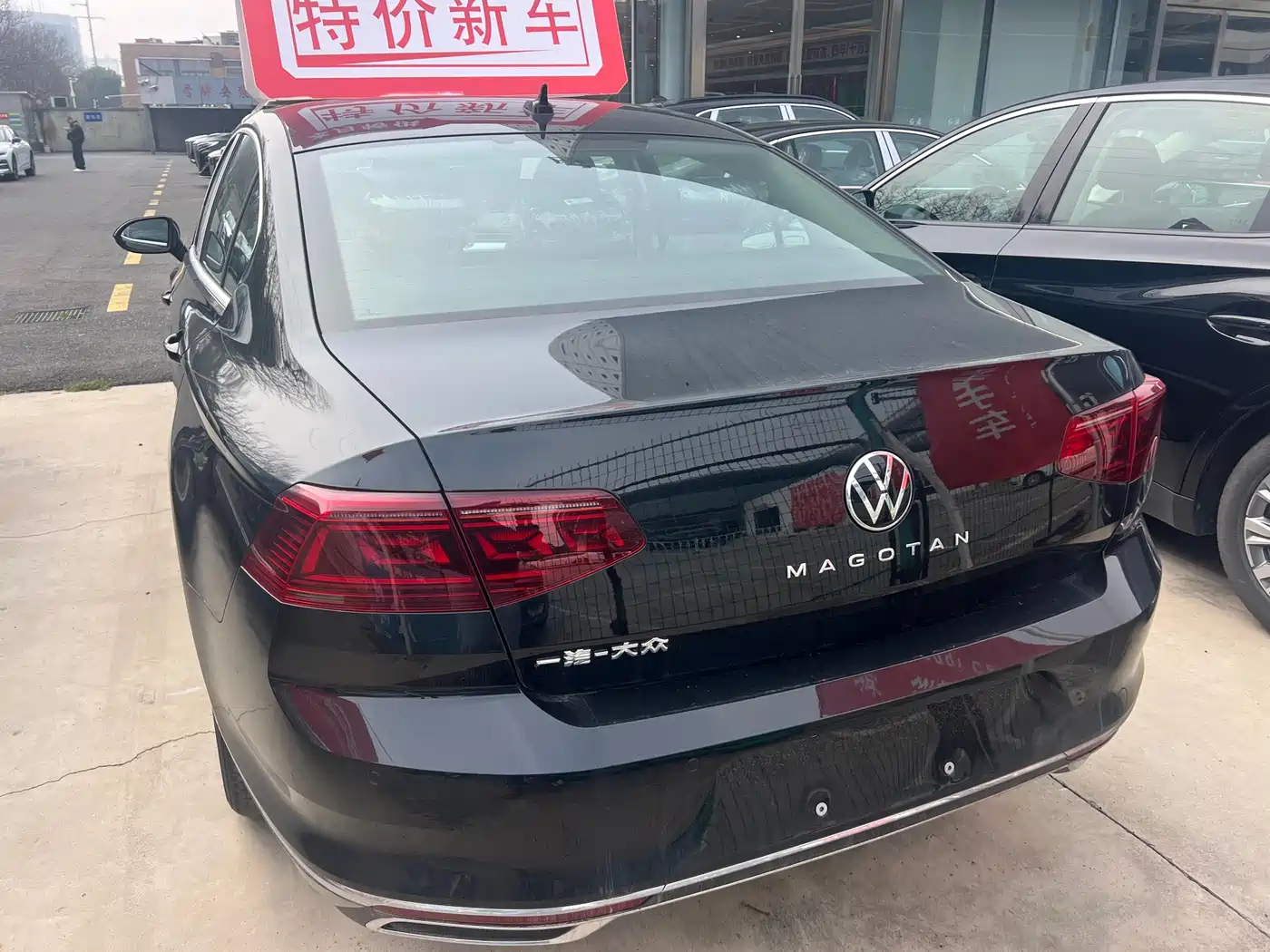 Volkswagen Magotan 2025 Popular Edition 280TSI DSG Comfort фото 4