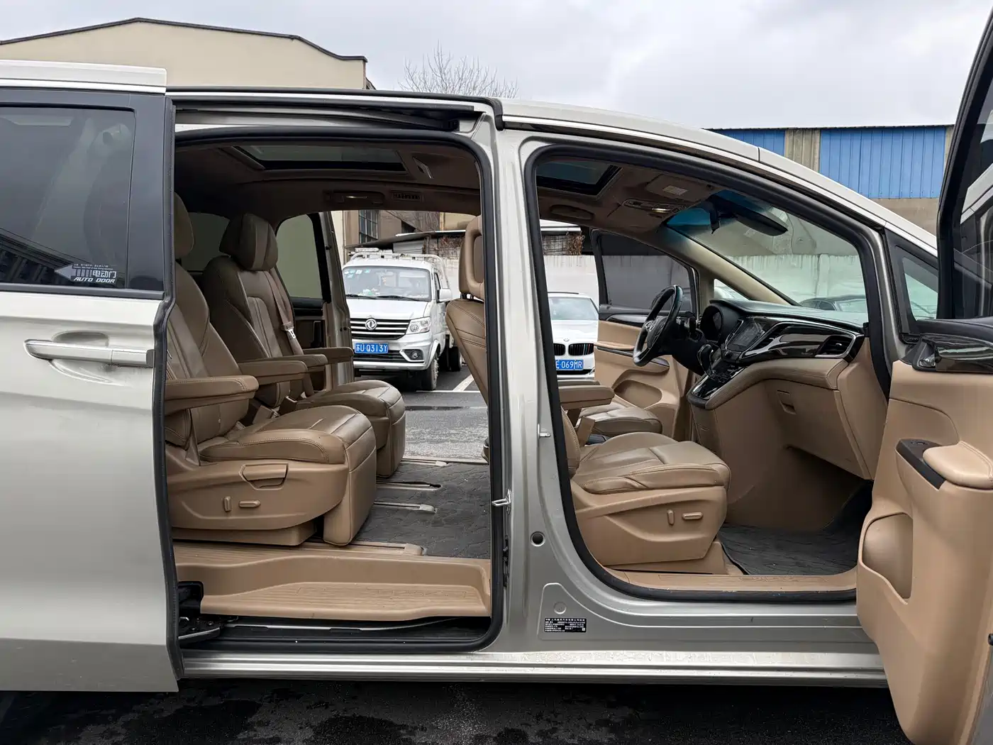 Buick GL8 2018 ES 28T Luxury Type China VI фото 5