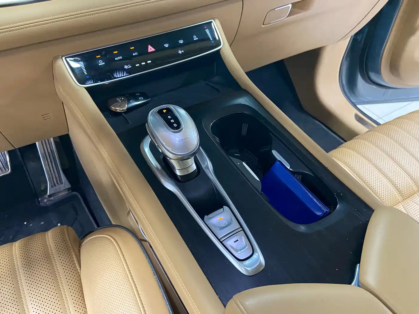 Voyah Auto Voyah Dreamer 2022 Low-carbon Dream+Smart Package фото 11